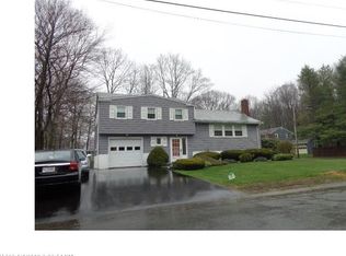 7 Four Winds Rd, Portland, ME 04102