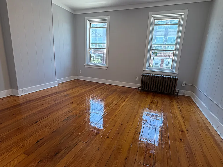 464 Genesee St #1 — Photo 4