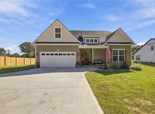 6838 Midway Rd, Williamston, SC 29697