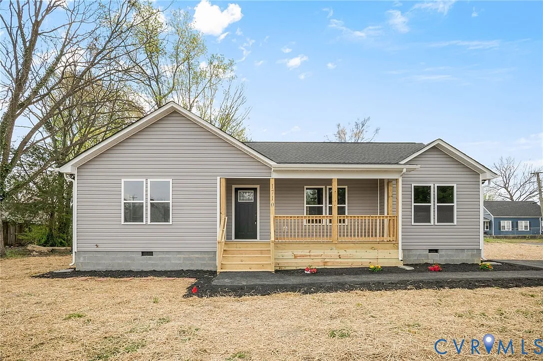 1710 Danville St photo 1