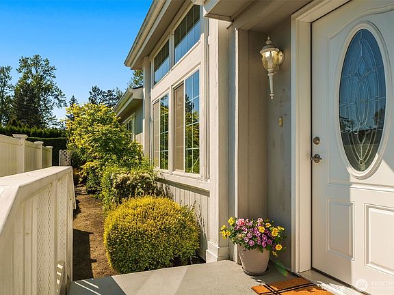 2nd image of 23606 Lake Dr W