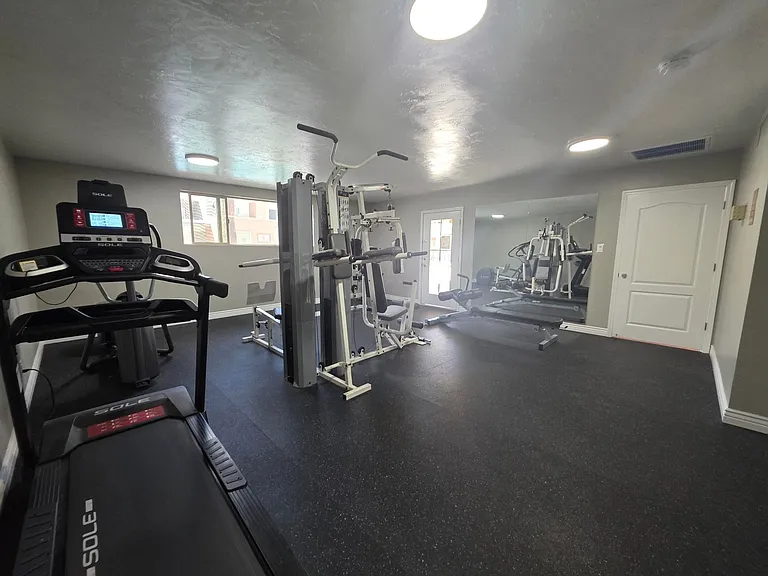 Pantano Villas Apartments — Photo 19