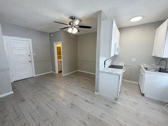 2nd image of 108 N Vernon Ave APT 5