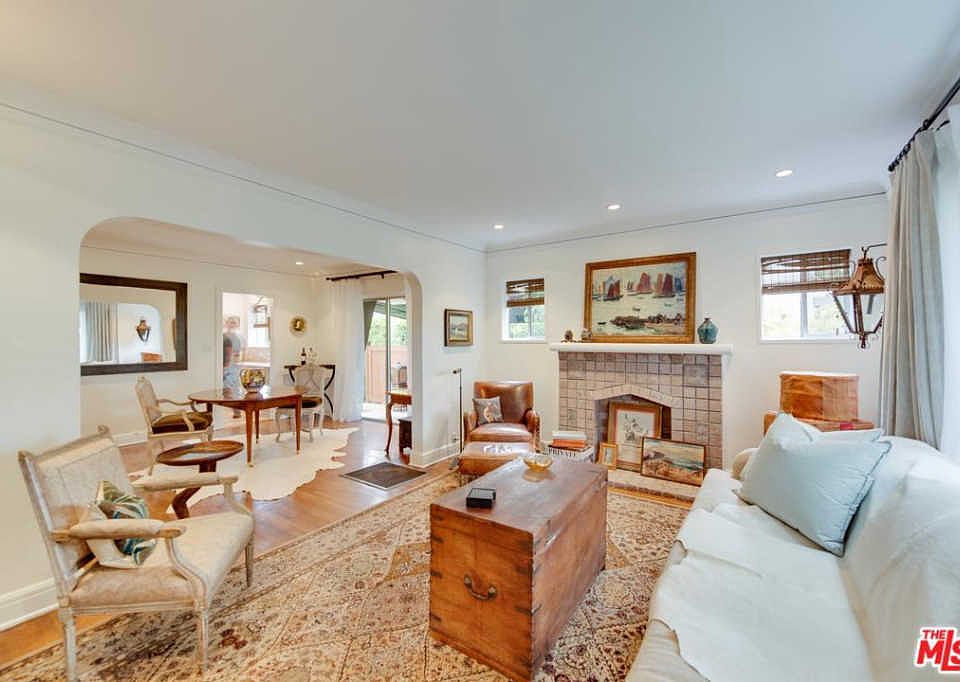 1st image of 563 Westbourne Dr