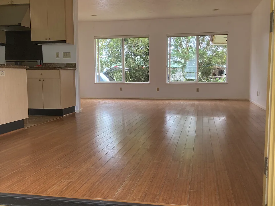 955 Kukuau St