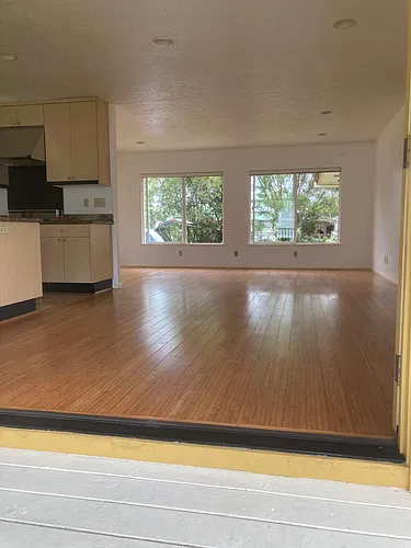 955 Kukuau St Photo 1