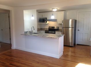 104 Farmington Ave, Farmington, CT 06032