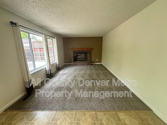 4th image of 1427 McIntosh Ave