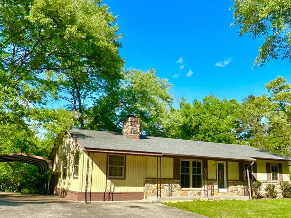 125 E Loop Rd, Sevierville, TN 37862