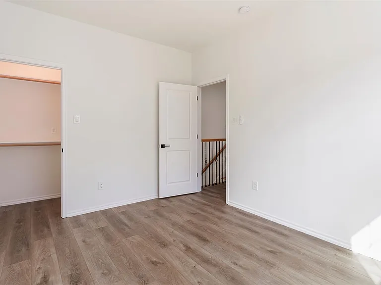 1266 Oakmont Bend Dr — Photo 32