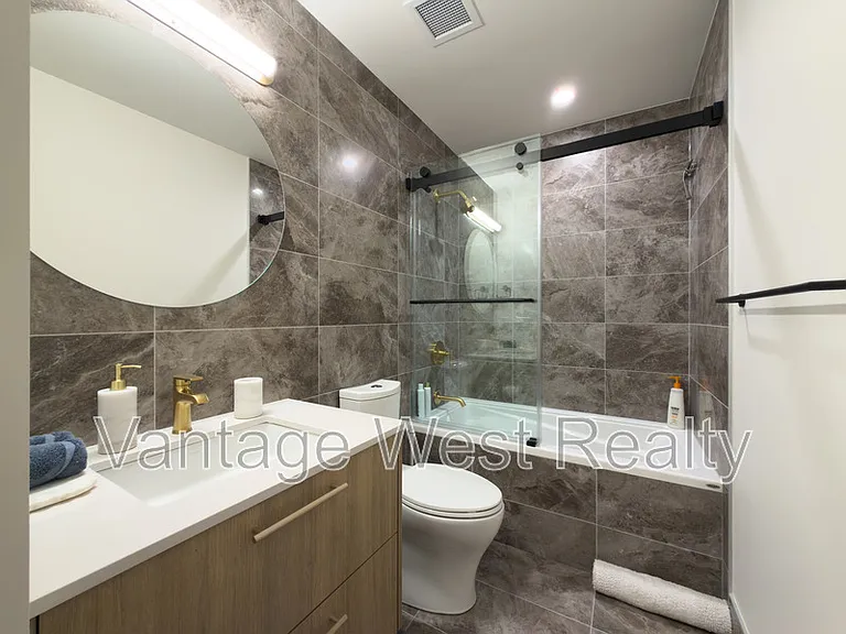 3800 Capozzi Rd #807 — Photo 22