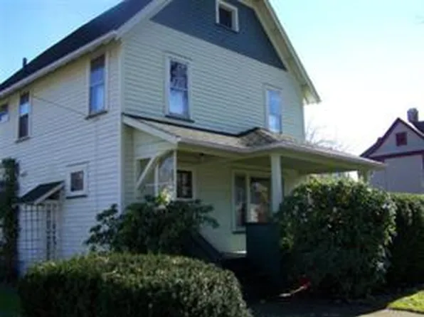 164 Conhocton St, Corning, NY 14830