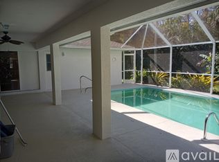 545 15th St NW, Naples, FL 34120