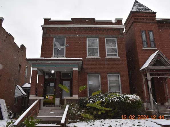 4420 Pennsylvania Ave, Saint Louis, MO 63111