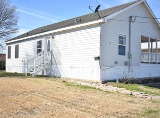 111 W Putnam St, Erath, LA 70533