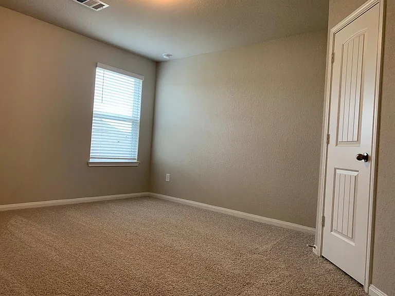 14048 Lamprey Dr — Photo 10
