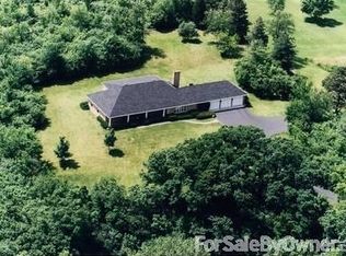 25543 W Scott Rd, Barrington, IL 60010