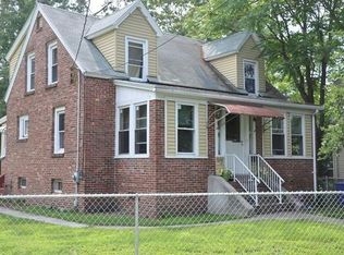 86 Laurence St, Springfield, MA 01104