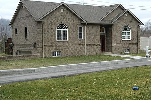 1st image of 10 James Dr