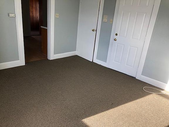 3rd image of 106 Edgewood Ave