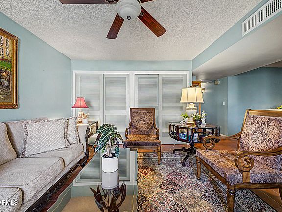 5th image of 3212 W SAHUARO Drive