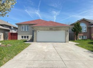 4564 Fontana Ave, Windsor, ON N9G 3C8