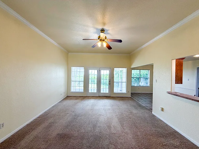 1505 High Chapparal Dr — Photo 5