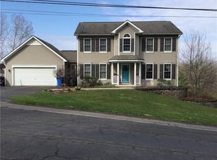 4 Patterson Rd, Newark, NY 14513