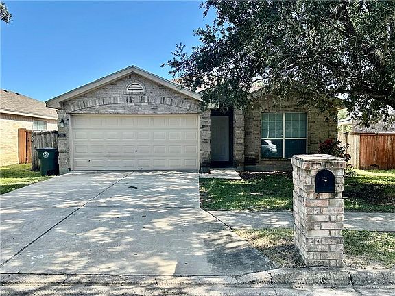 2nd image of 3304 San Fabian St