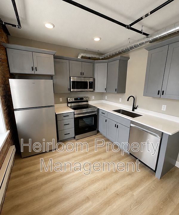 1st image of 627 E 4th St #204