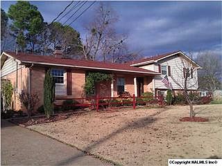4th image of 312 Meadowbrook Dr SE