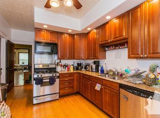 3729 N Lakewood Ave FL 1ST, Chicago, IL 60613