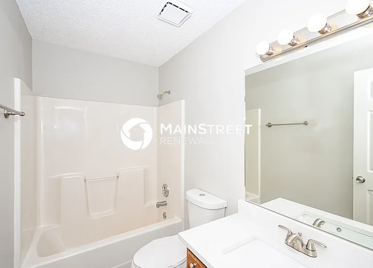 12 Stratford Dr — Photo 11