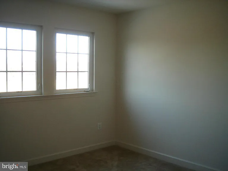 11225 Suffolk Dr — Photo 23