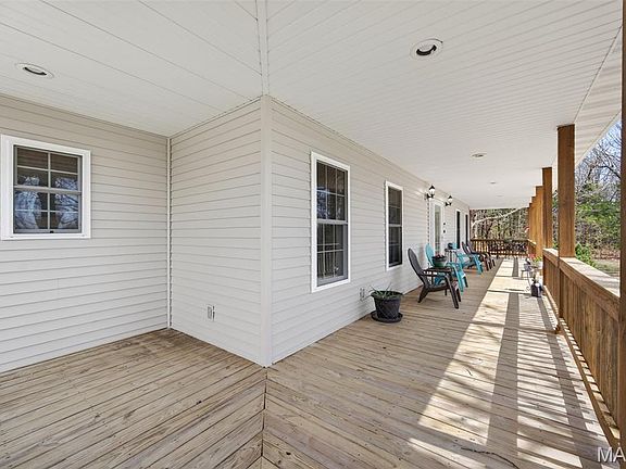 3rd image of 41 Prairie Ln