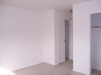 5th image of 1198 Royal Glen Dr APT 303E