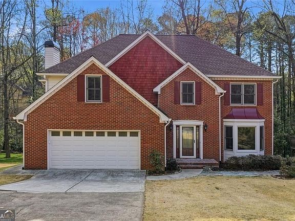 3rd image of 4271 Edgewater Dr NW