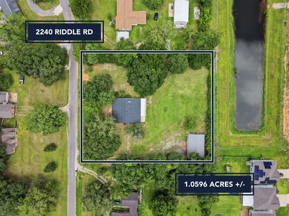 2240 Riddle Rd, Cantonment, FL 32533