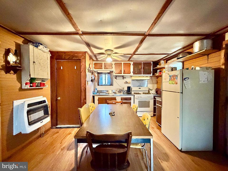 16th image of this home