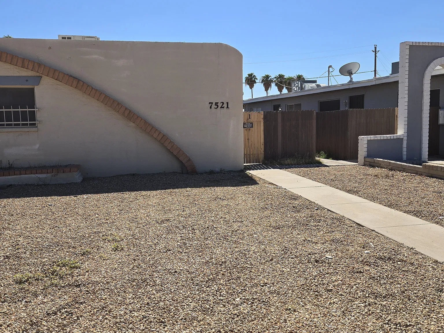 7521 West Glenn Drive - 1 — Photo 1