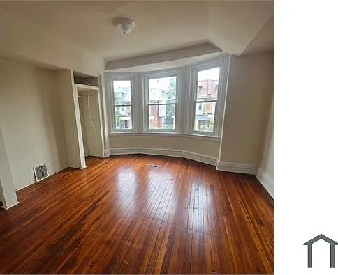203 W Wyoming Ave — Photo 4