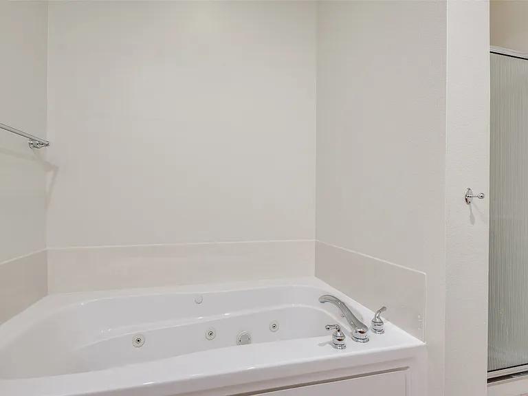 4225 McKinney Ave #11 — Photo 21