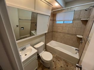 739 NE Grattan St APT A, Topeka, KS 66616