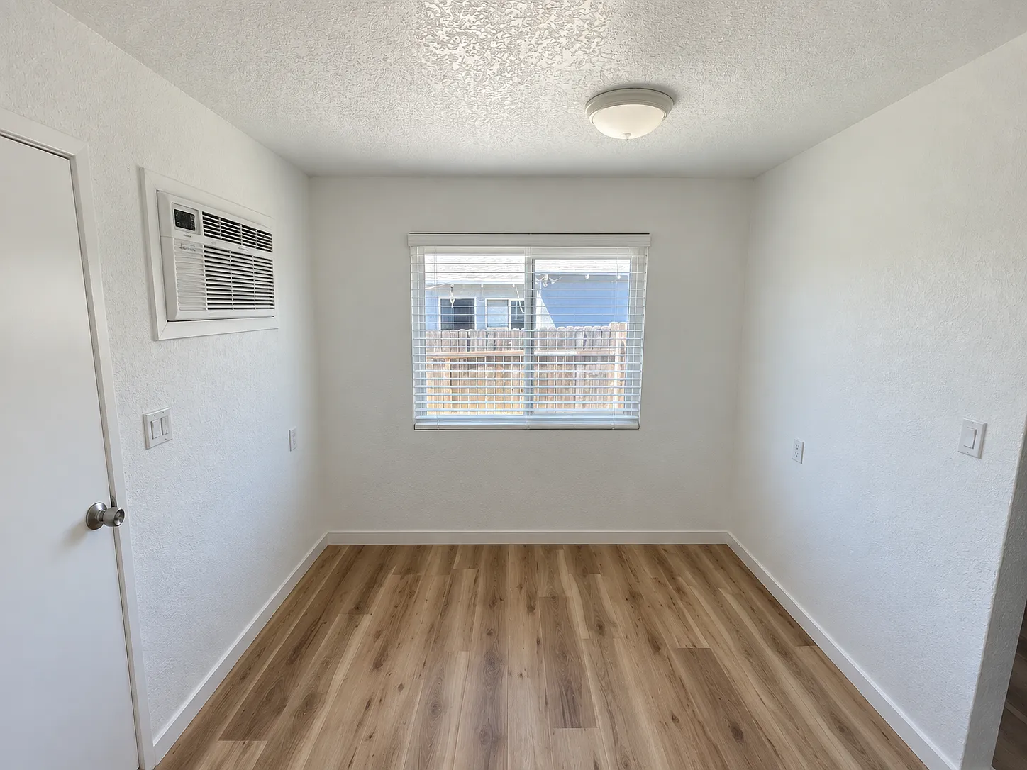2 bed, 1200 sqft, $2,450 — Photo 2
