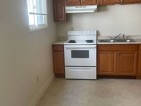 3rd image of 1502 Ernest Ave APT 2