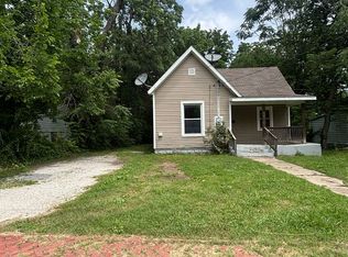 827 E Dale St, Springfield, MO 65803