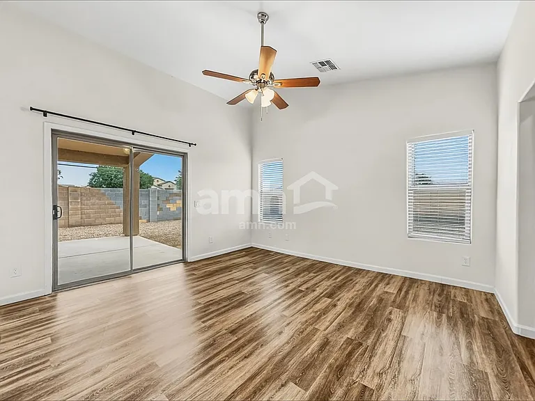 35042 N Aubrac Cir — Photo 9