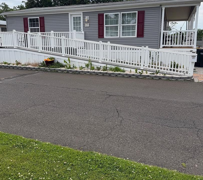 1st image of 3421 Rose Ave