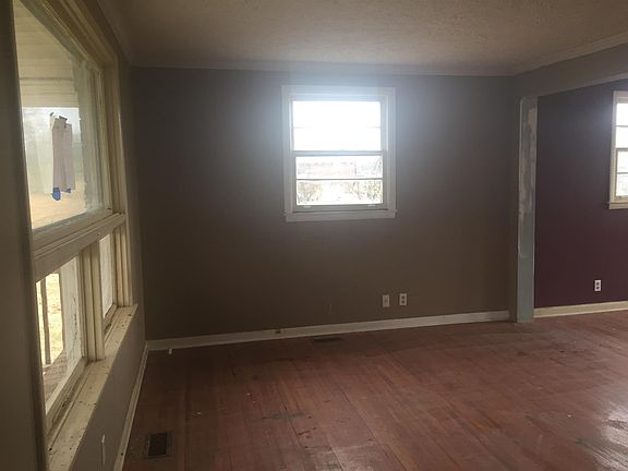 3rd image of 1530 Harristown Rd
