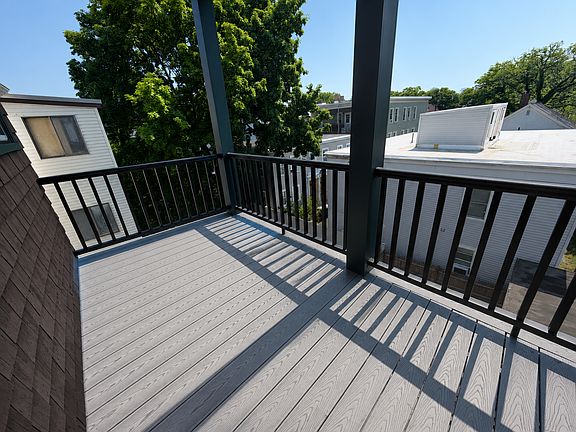 3rd image of 296 Columbia St #3